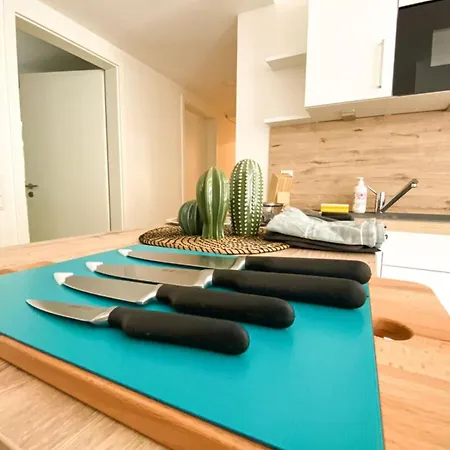110 Lux Furnished Flat Apartment