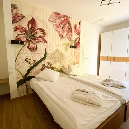 110 Lux Furnished Flat * Beaufort